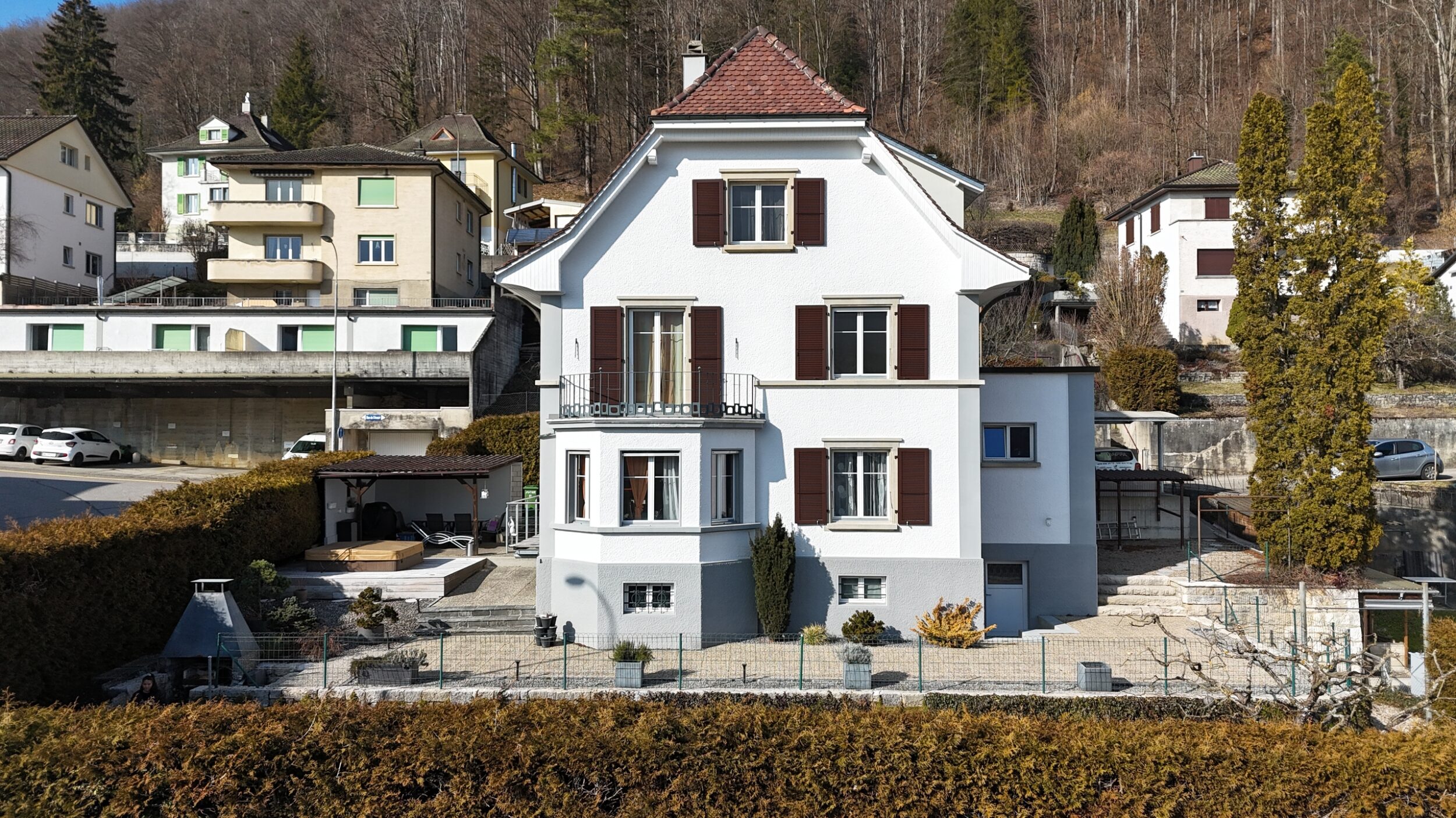 Façade SUD avec vue de la terrasse