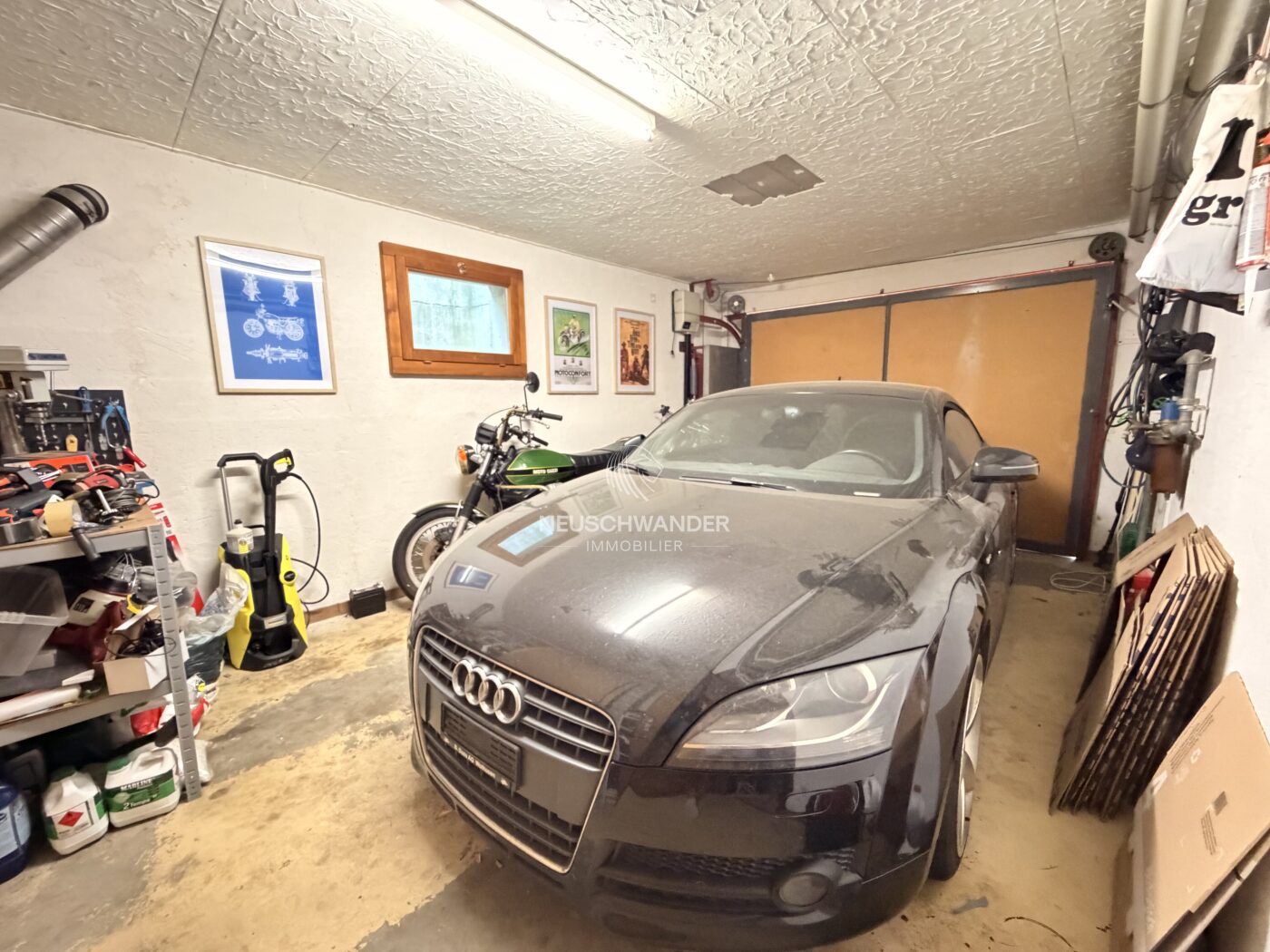 Garage