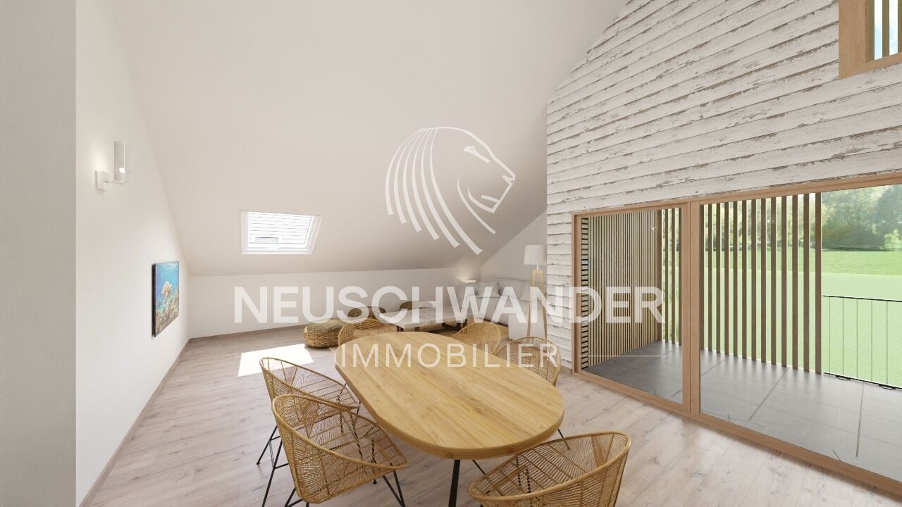 une maison blanche moderne avec une table et des chaises en bois et une grande fenêtre