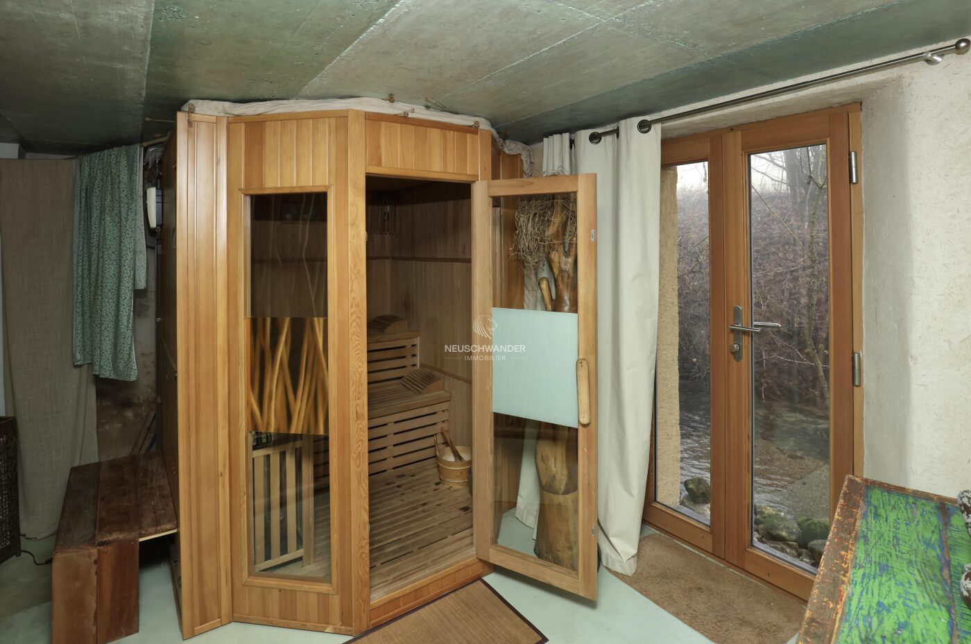 Coin sauna