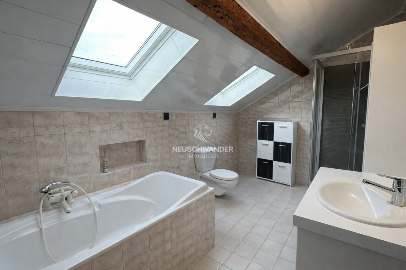 Salle de bain appartement principale