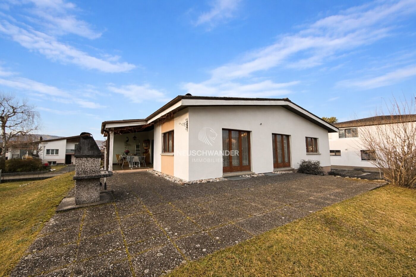 Terrasse en partie couverte