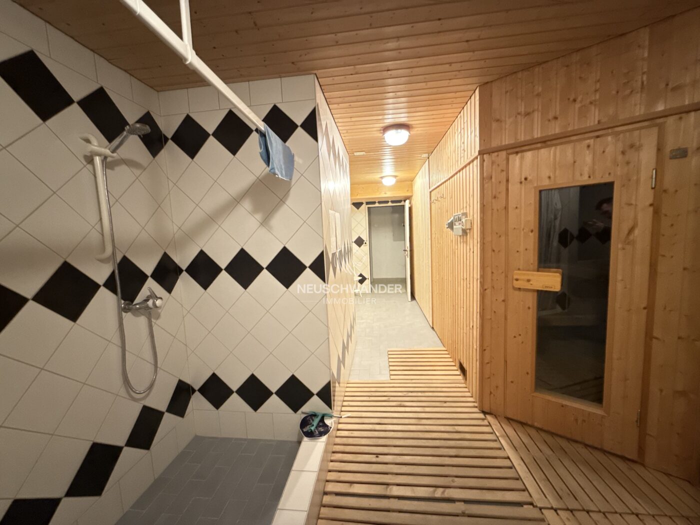 Sauna commun au sous-sol