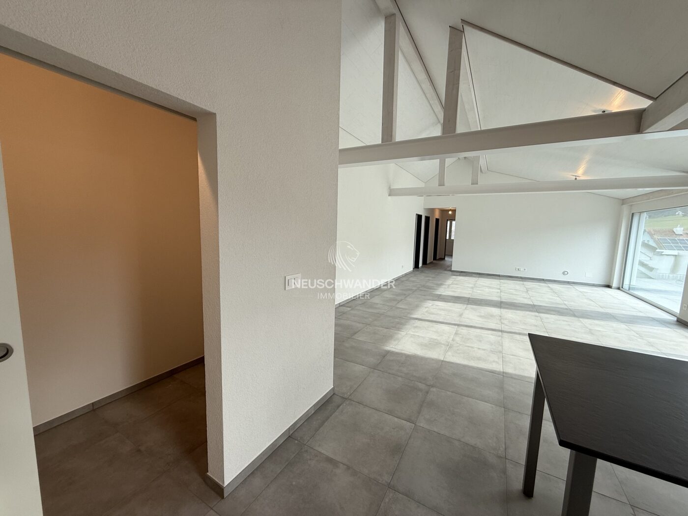 Cellier attenant à la cuisine