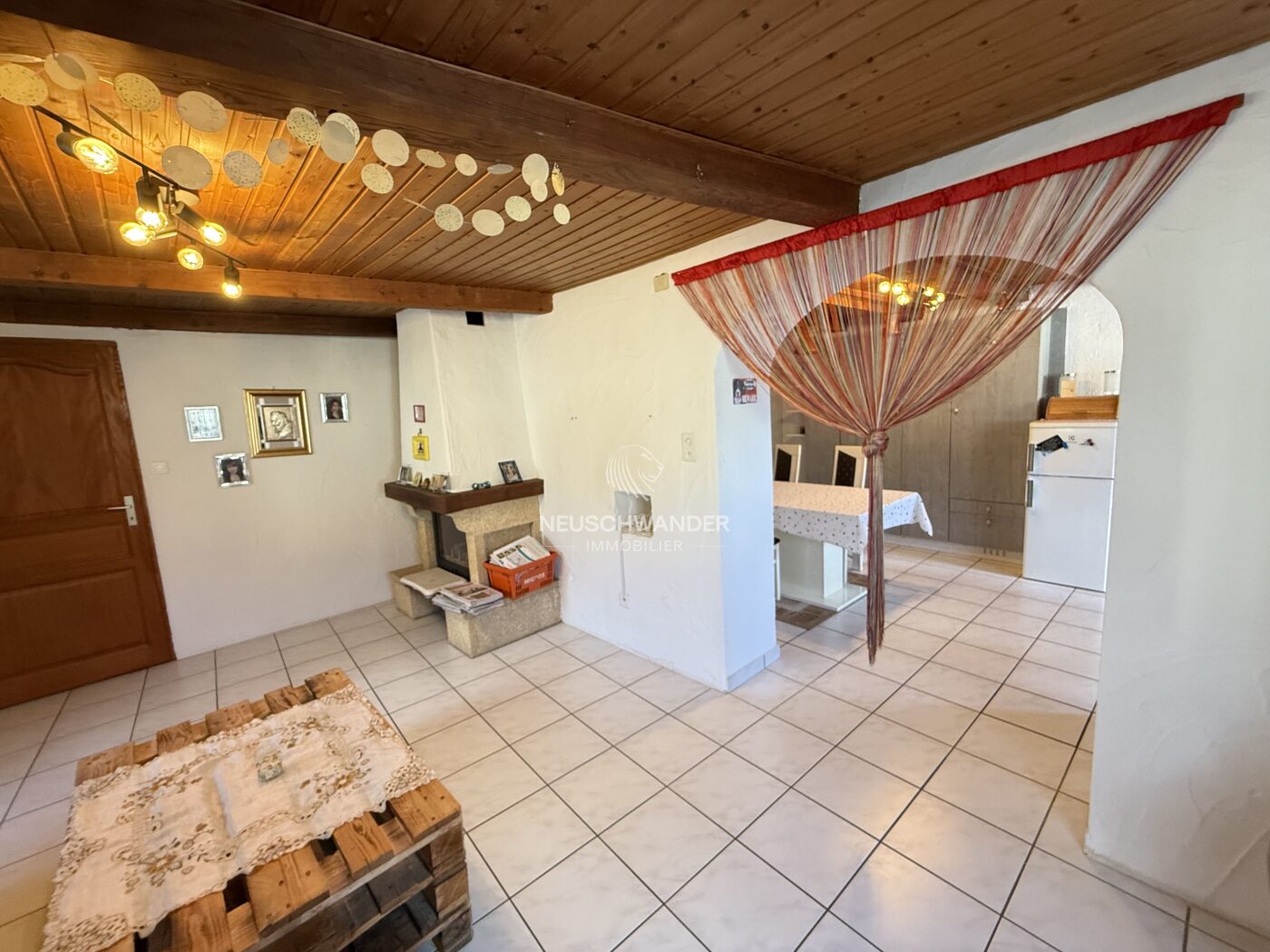 Salon - séjour avec cheminée