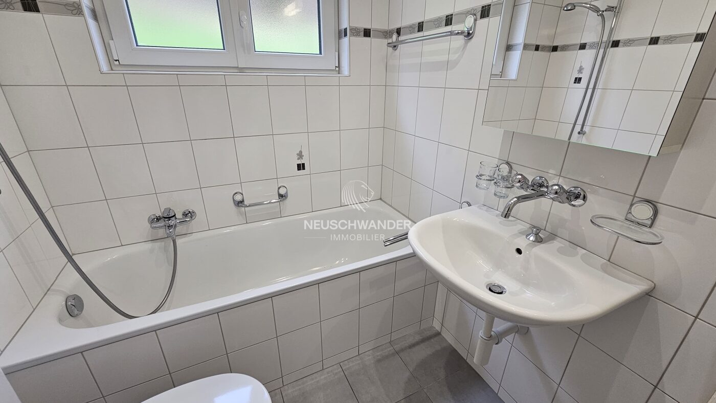 Salle de bain toute équipée