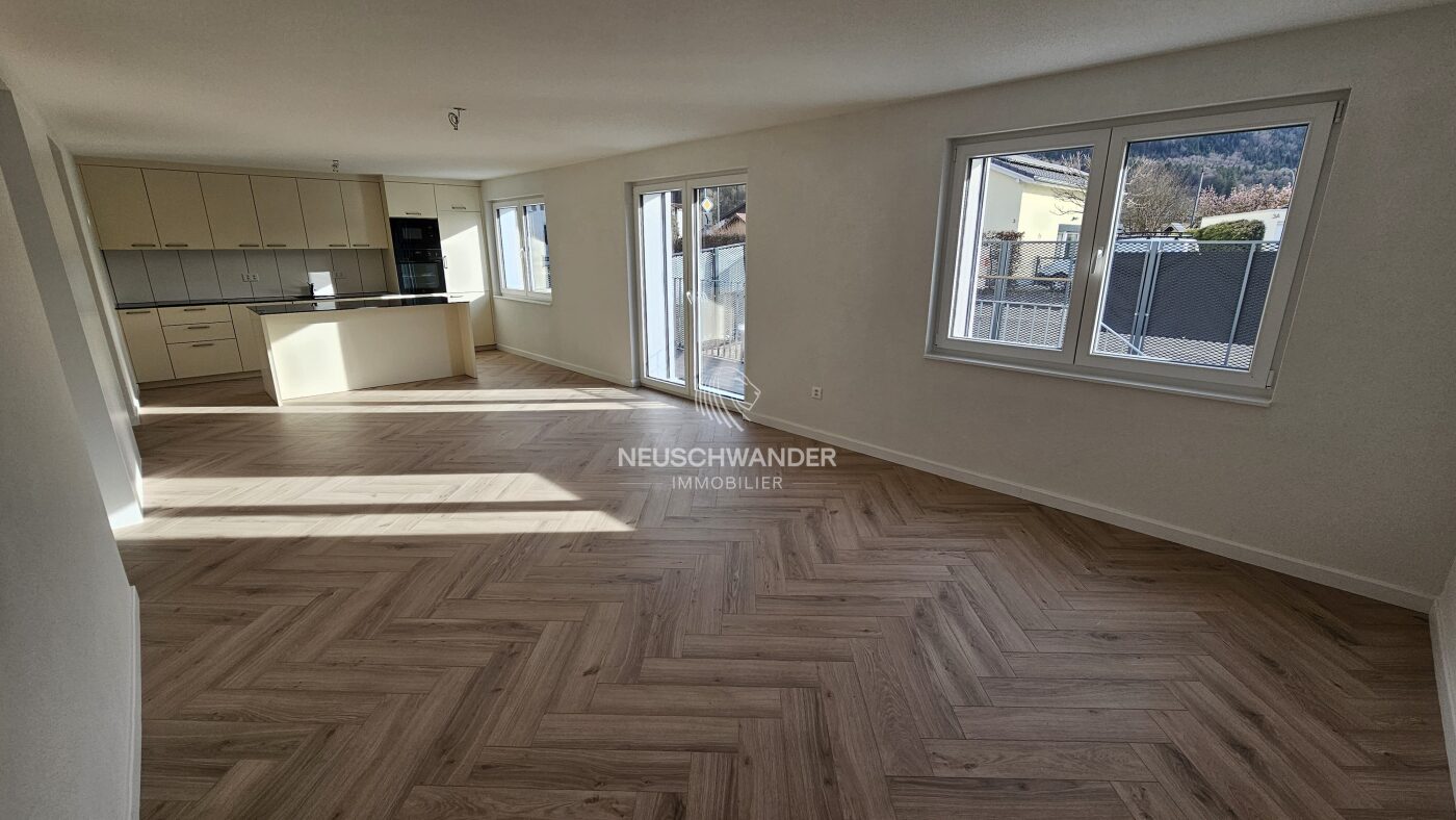 Salon/séjour ouvert sur la cuisine