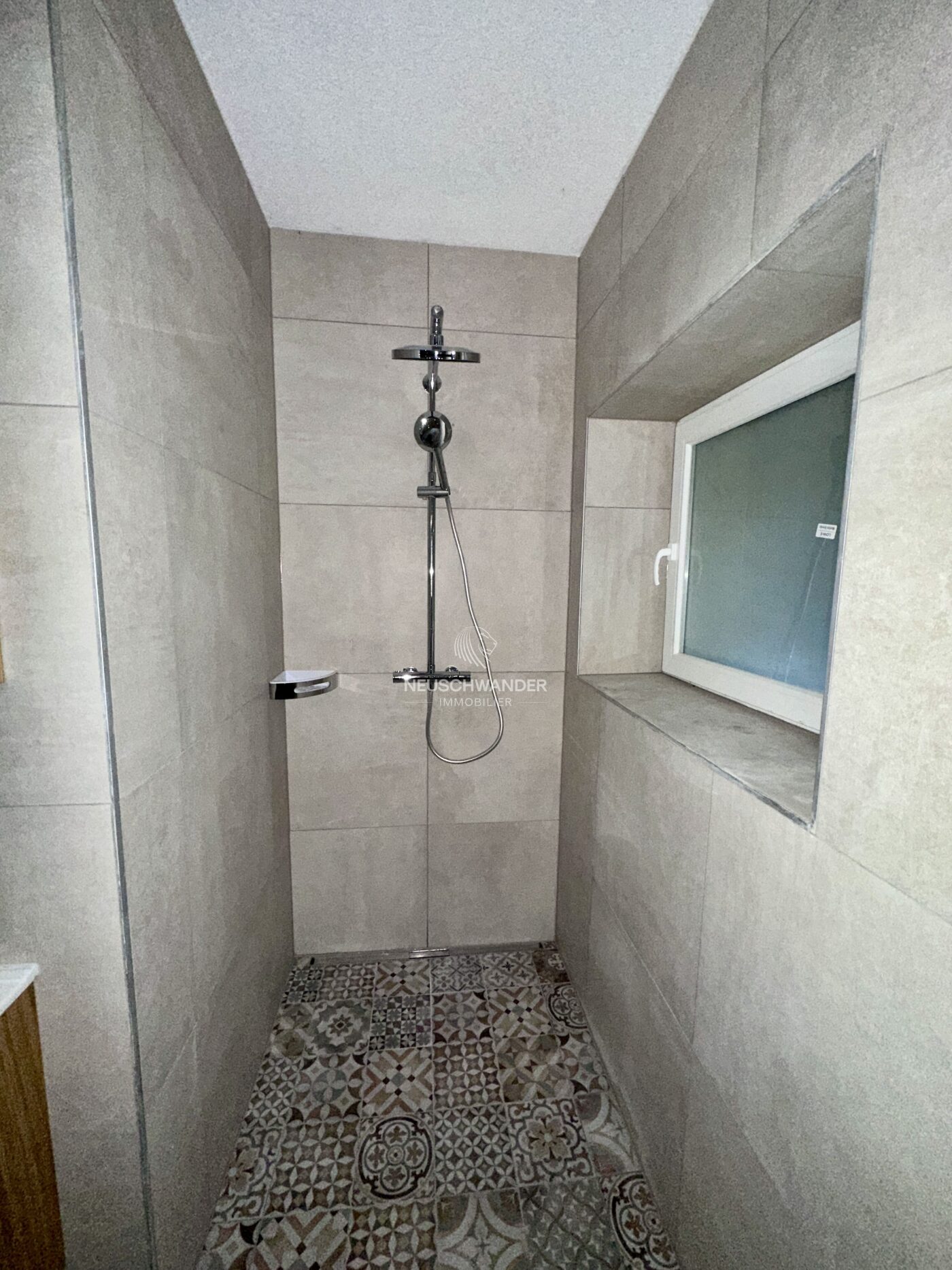 Douche à l'italienne