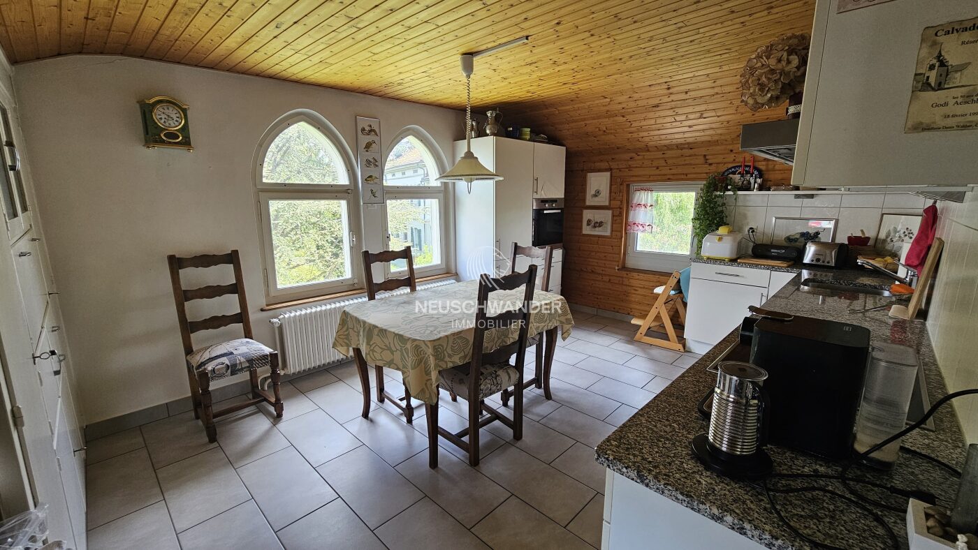 Appartement 1er étage - cuisine avec espace repas