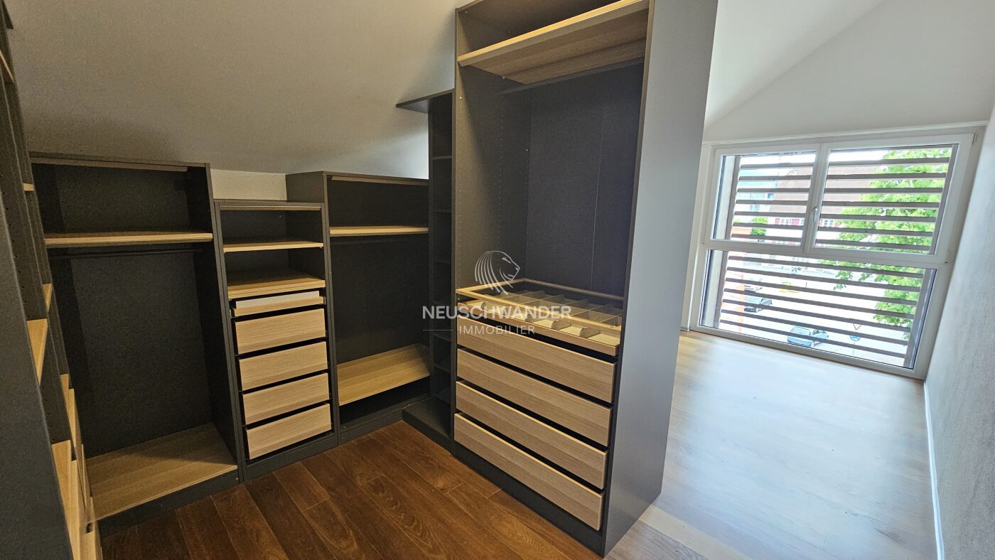 Chambre avec dressing