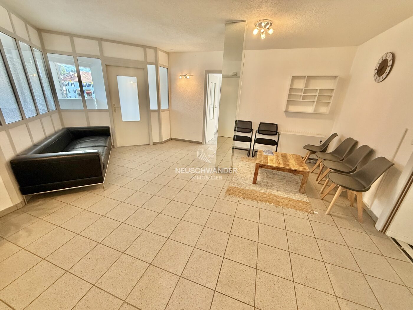 Salle d'attente commune