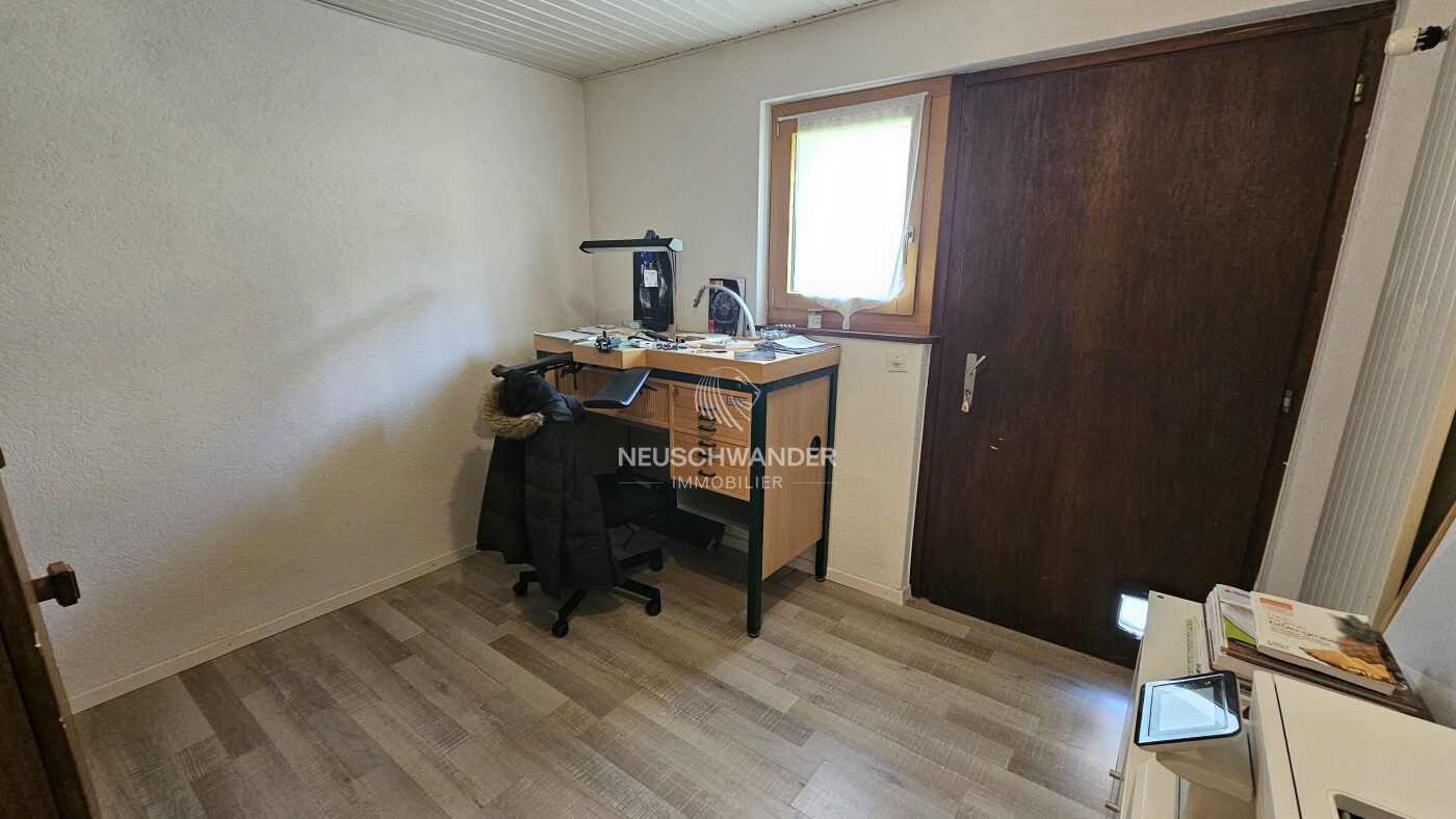 Rez inférieur Entrée / atelier