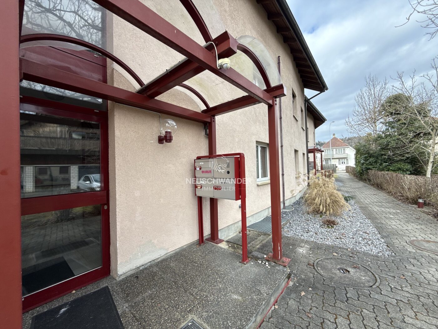Entrée du bâtiment