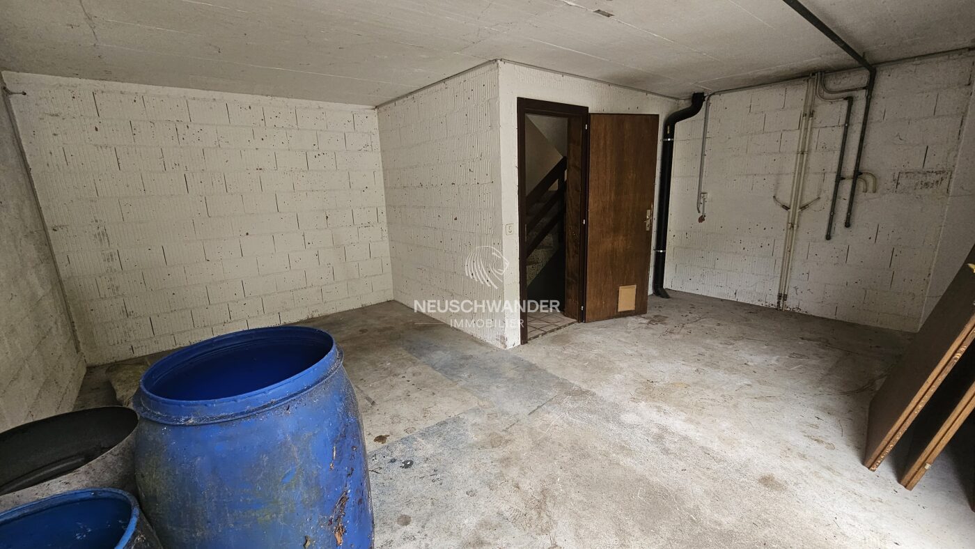Garage au rez-inférieur