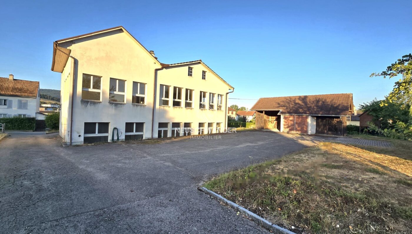 Façade de la bâtisse