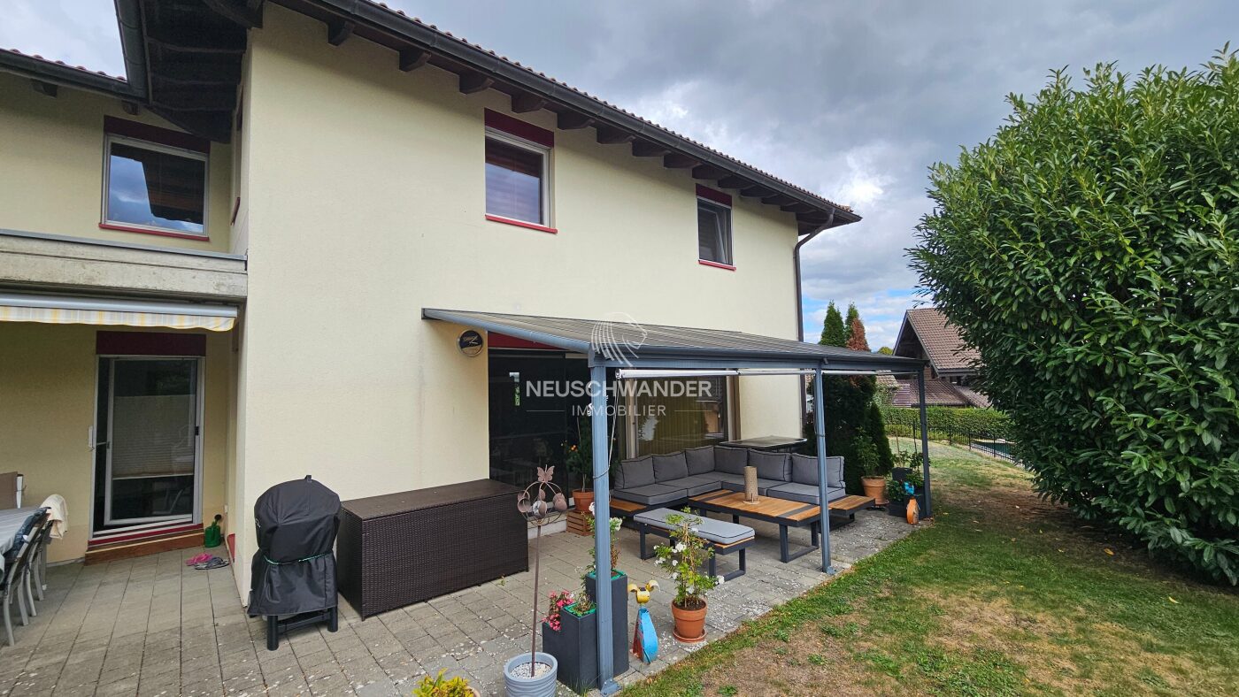 Terrasse côté salle à manger