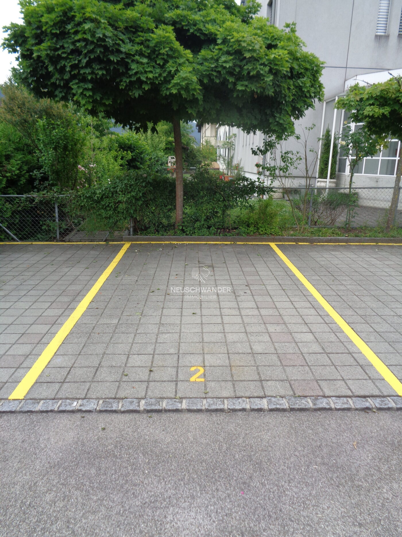 Place de parc n°2