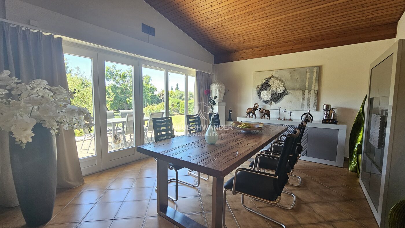 Salle à manger - Rez-de-chaussée