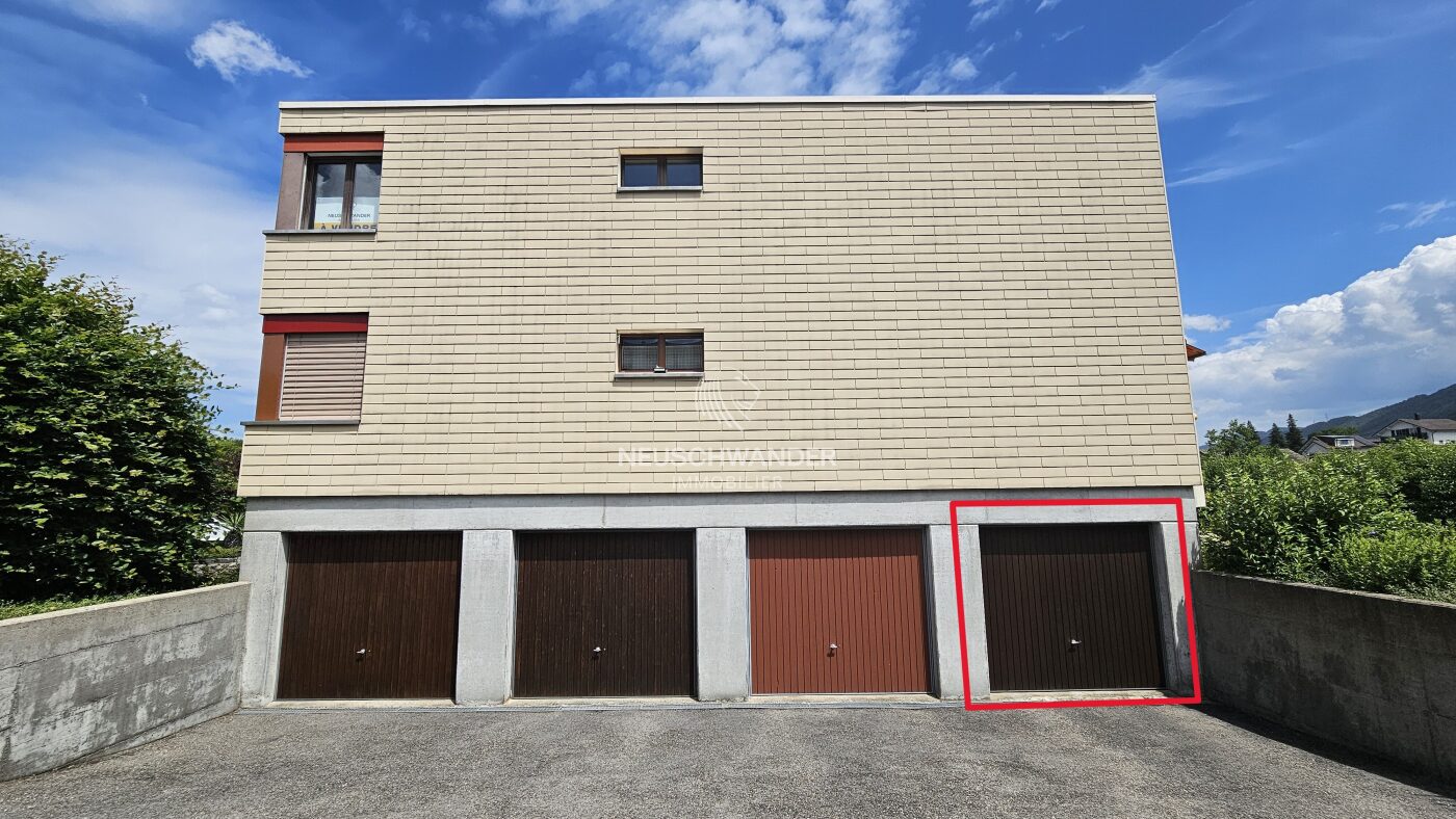 Immeuble façade Ouest avec délimitation du double garage