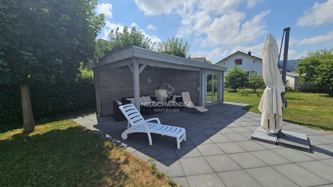 Pergola et local technique pour la piscine