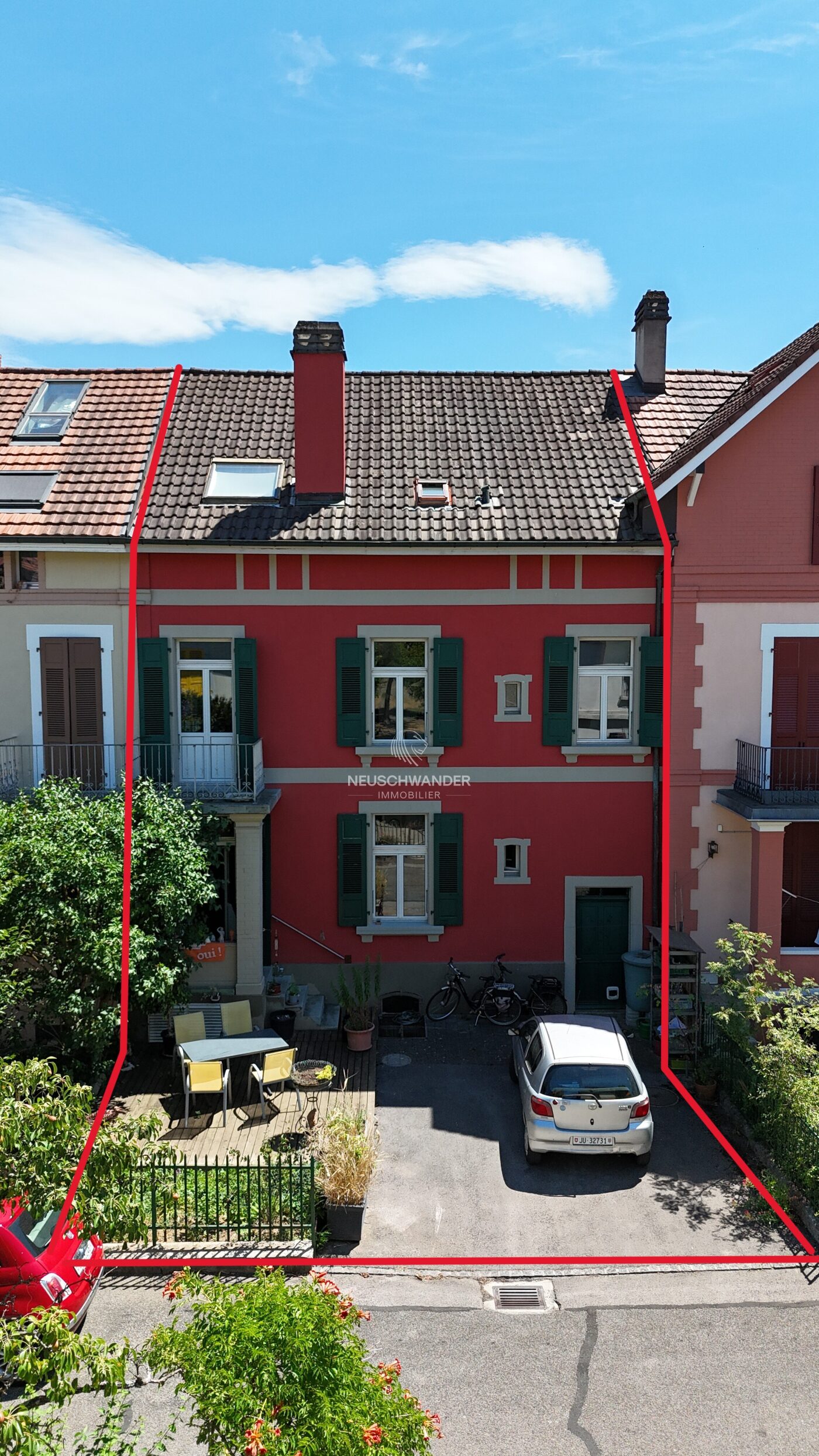 Vue de la façade et parcelle orientée NORD
