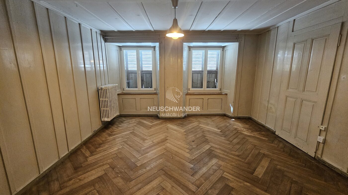 Avec de beaux anciens parquets
