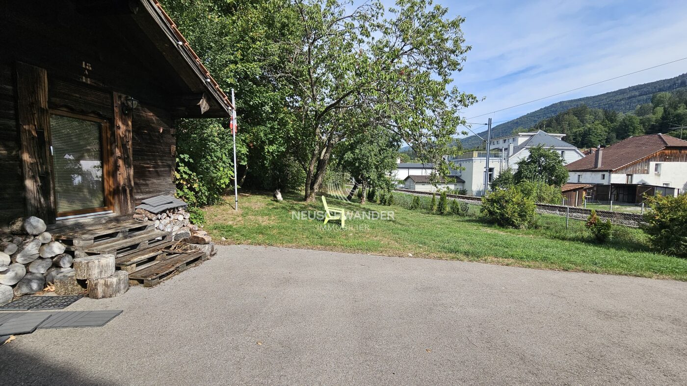 Petit chalet avec accès à la verdure