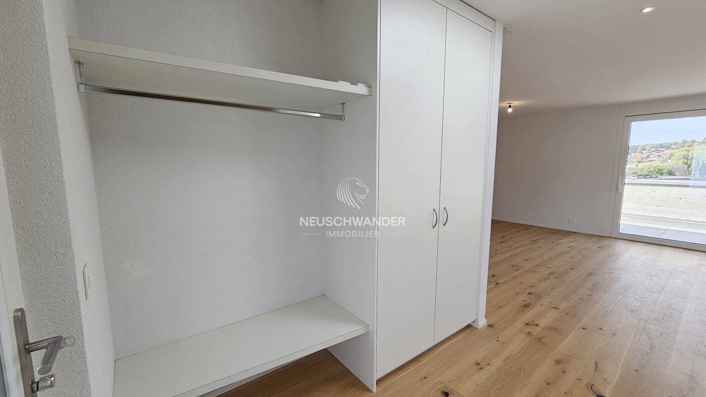 Hall d'entrée avec armoire / vestiaire