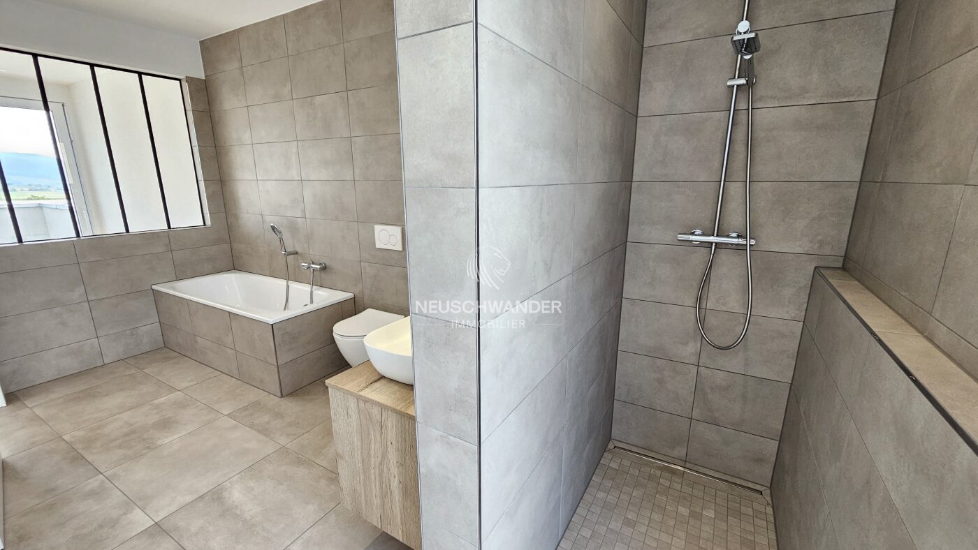 Salle de bain de la suite parentale