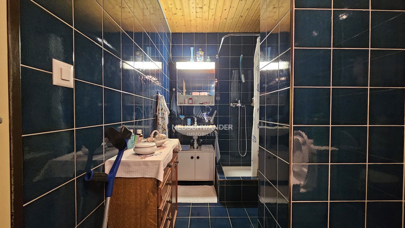 Salle d'eau avec douche de la suite parentale