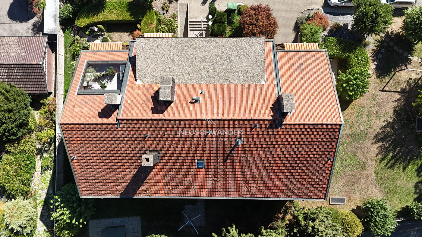 Vue drône extérieure avec la terrasse