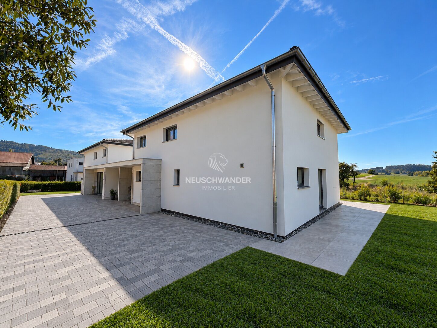 2 villas jumelées par les garages de 6,5 pièces à Courgenay à vendre
